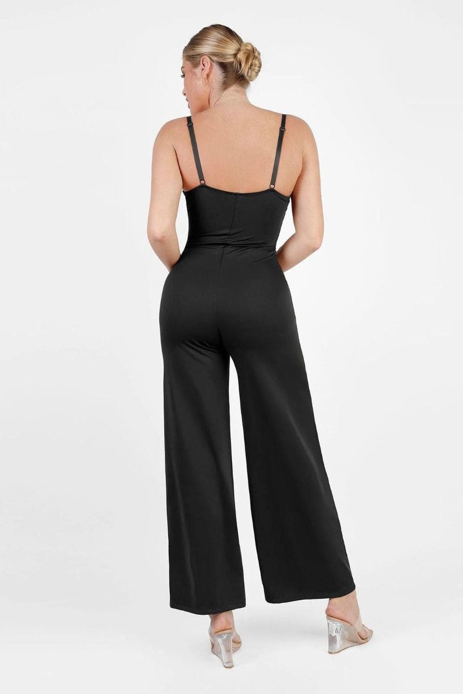 Dierdre | Modieuze en minimalistische winter jumpsuit