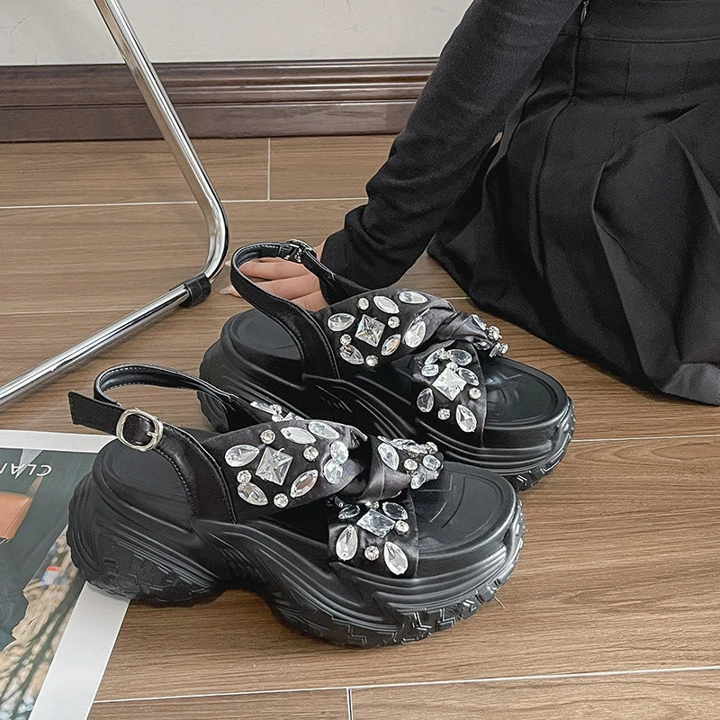 Lola | Moderne en comfortabele wintersandalen