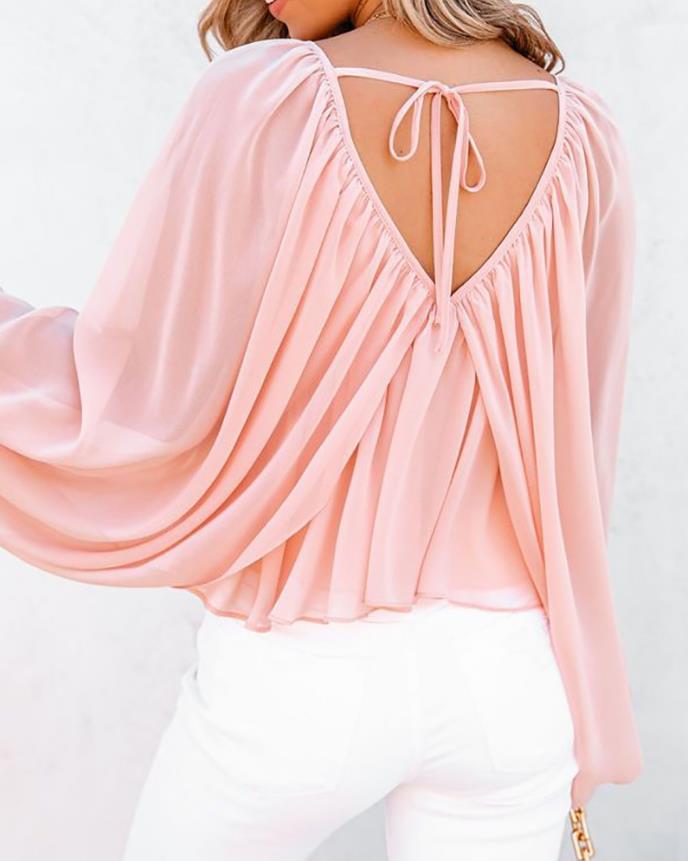 Anzhelika | Modieuze en minimalistische winterblouse