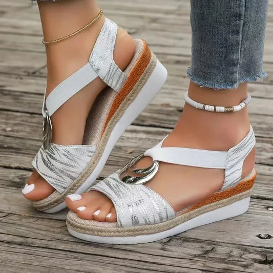 Shirley - Comfortabele orthopedische sandalen met sleehak