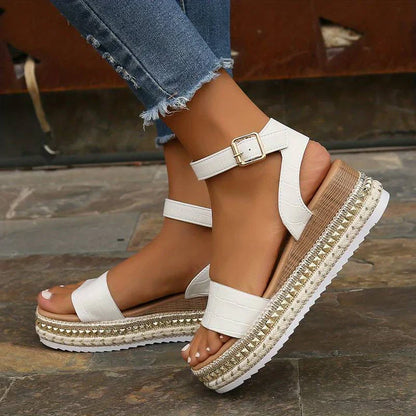 Erna - Comfortabele orthopedische sandalen met sleehak