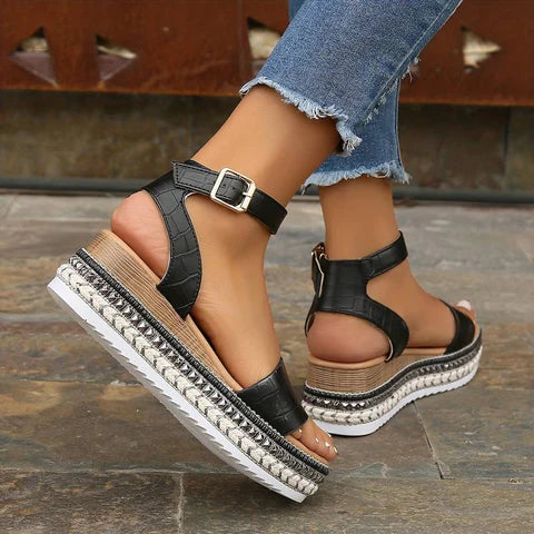 Erna - Comfortabele orthopedische sandalen met sleehak