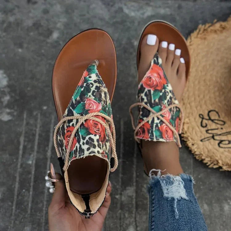 Adeliza - Trendy tanga sandalen